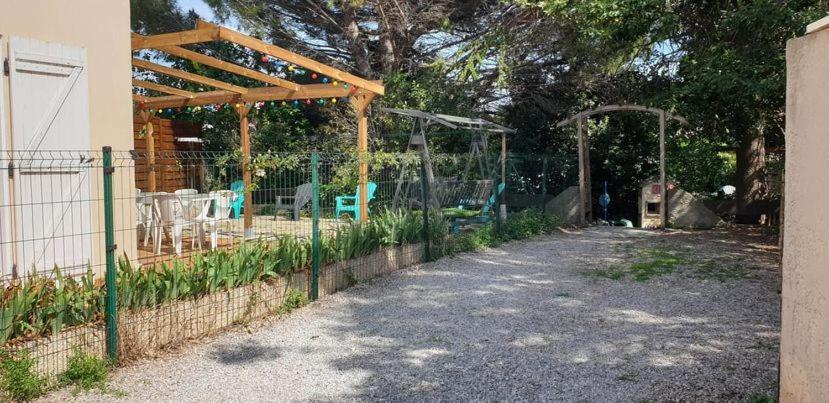 Ferienwohnung Location Saisonniere Coursan Exterior foto